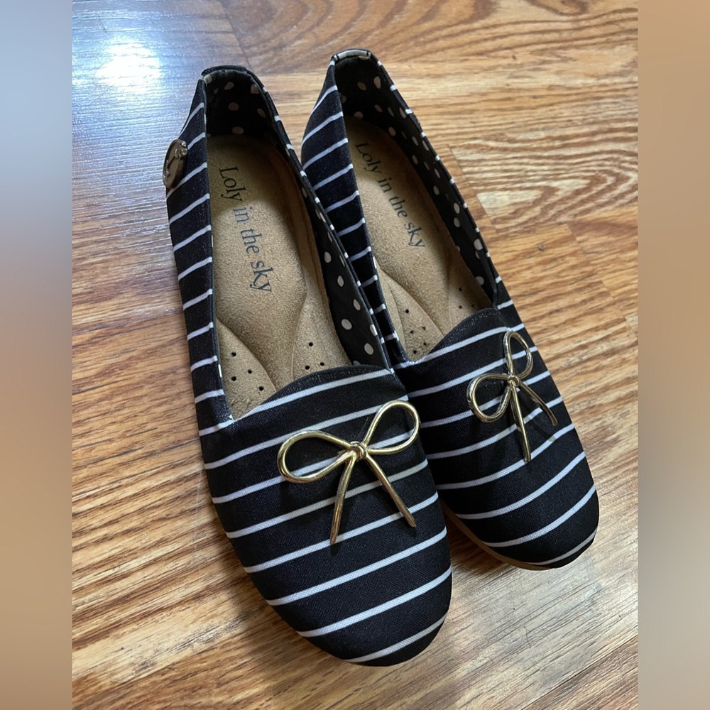 Loly in the sky shoes size 5.5 black and white stripes